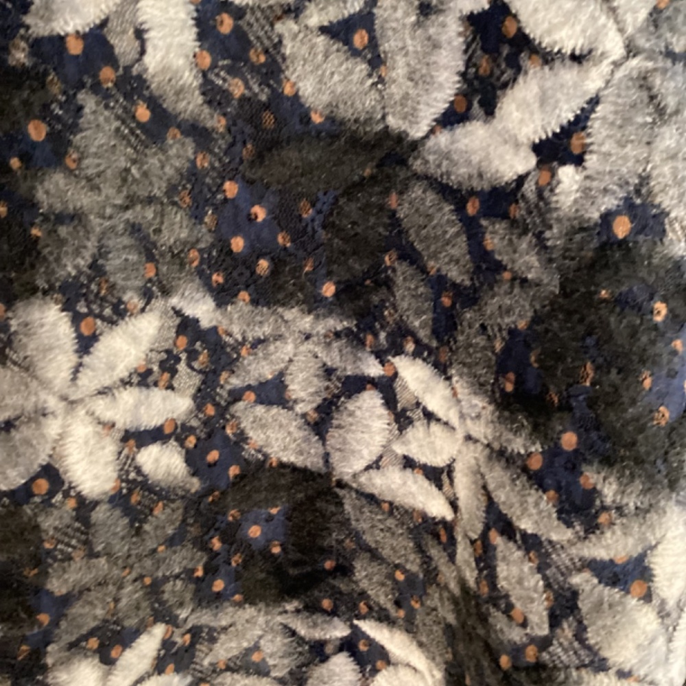 Wool Design Poncho - Picture 3 of 7